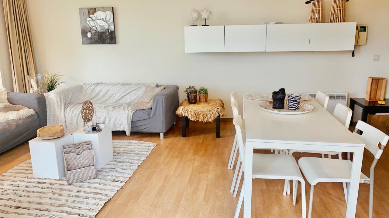 Ruim, Lichtrijk Appartement Met Groot Terras Uitstekend Gelegen In Де Панбархат Экстерьер фото